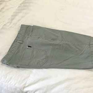 Oakley Regular Fit Shorts, Size 34, Grey